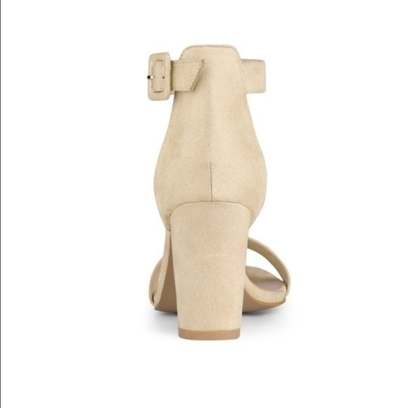 Beige Chunky Heel Open Toe Ankle Strap Heels Size 7 - Picture 2 of 5